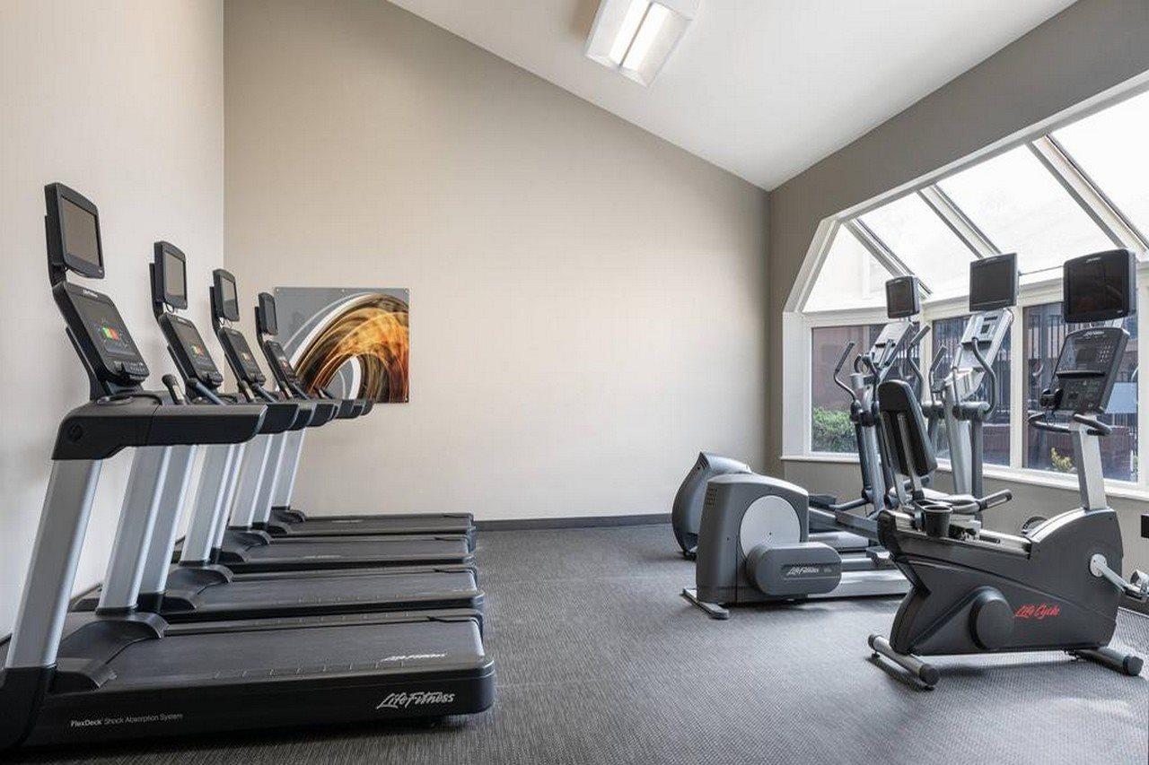 Courtyard By Marriott Pleasanton