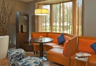 Courtyard By Marriott Pleasanton