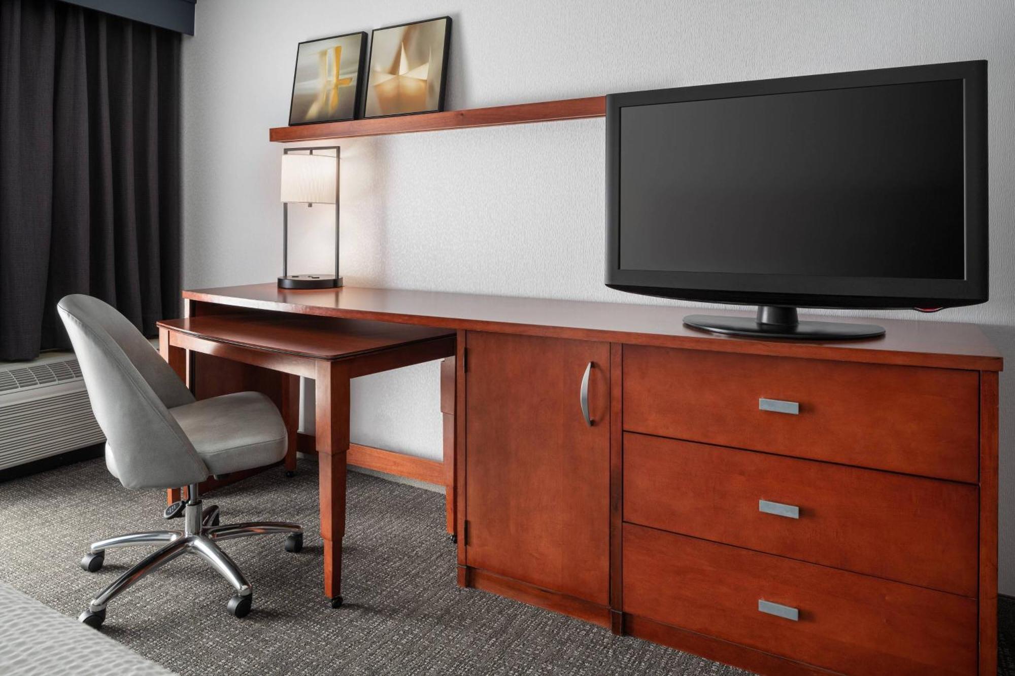 Courtyard By Marriott Hotel Pleasanton