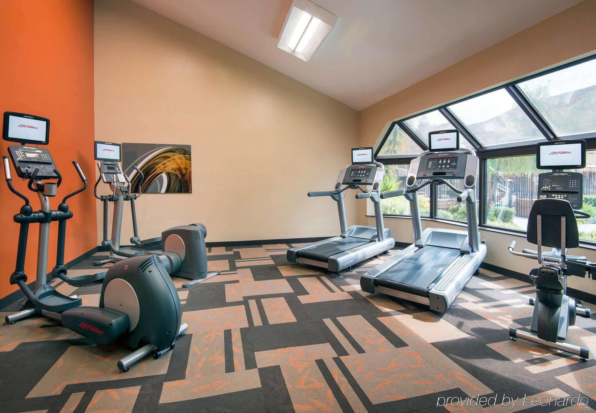 Courtyard By Marriott 3*