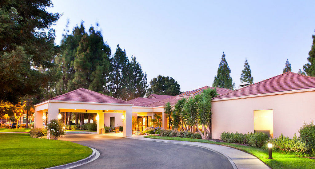 Courtyard By Marriott 3*