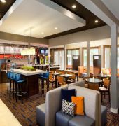 Hotel Courtyard By Marriott