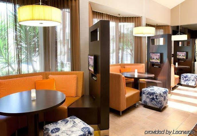 Courtyard By Marriott Pleasanton