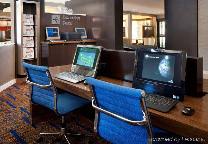 Courtyard By Marriott